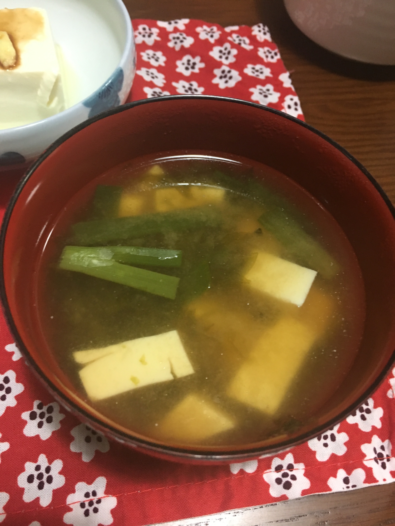 豆腐とあおさのお味噌汁