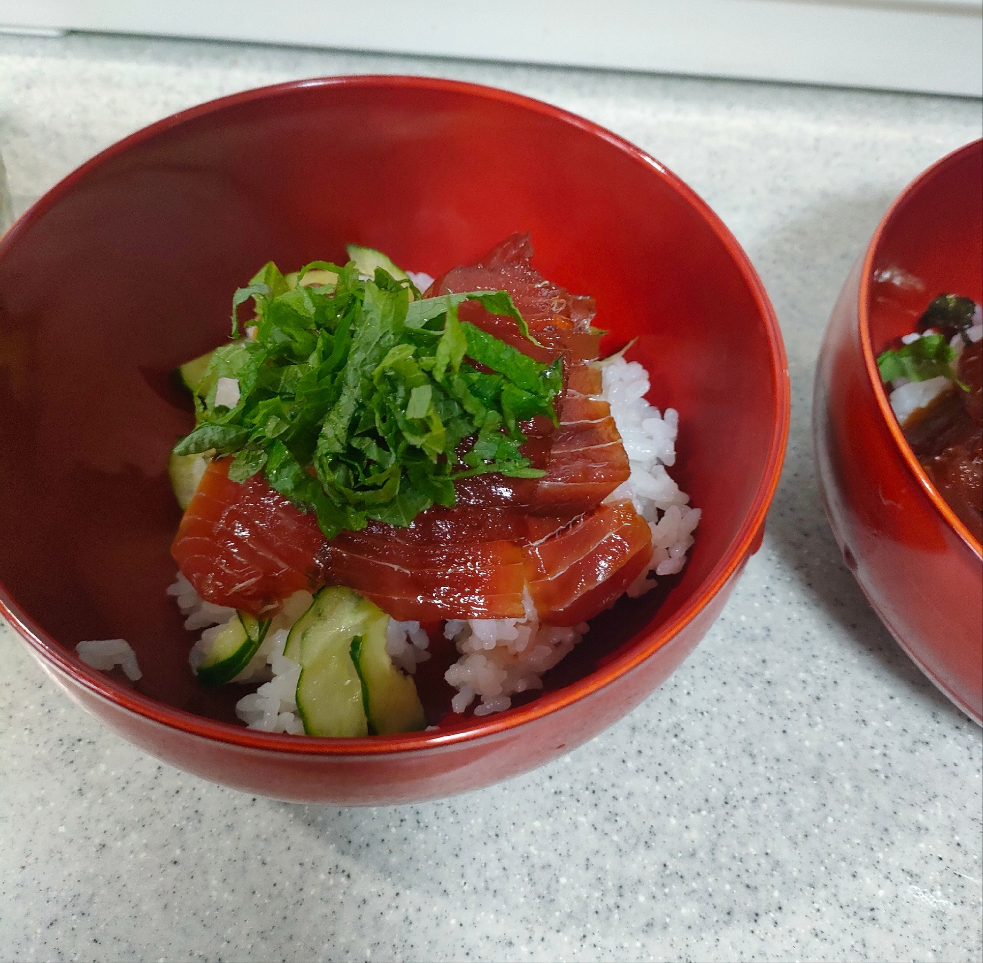 まぐろ漬け丼