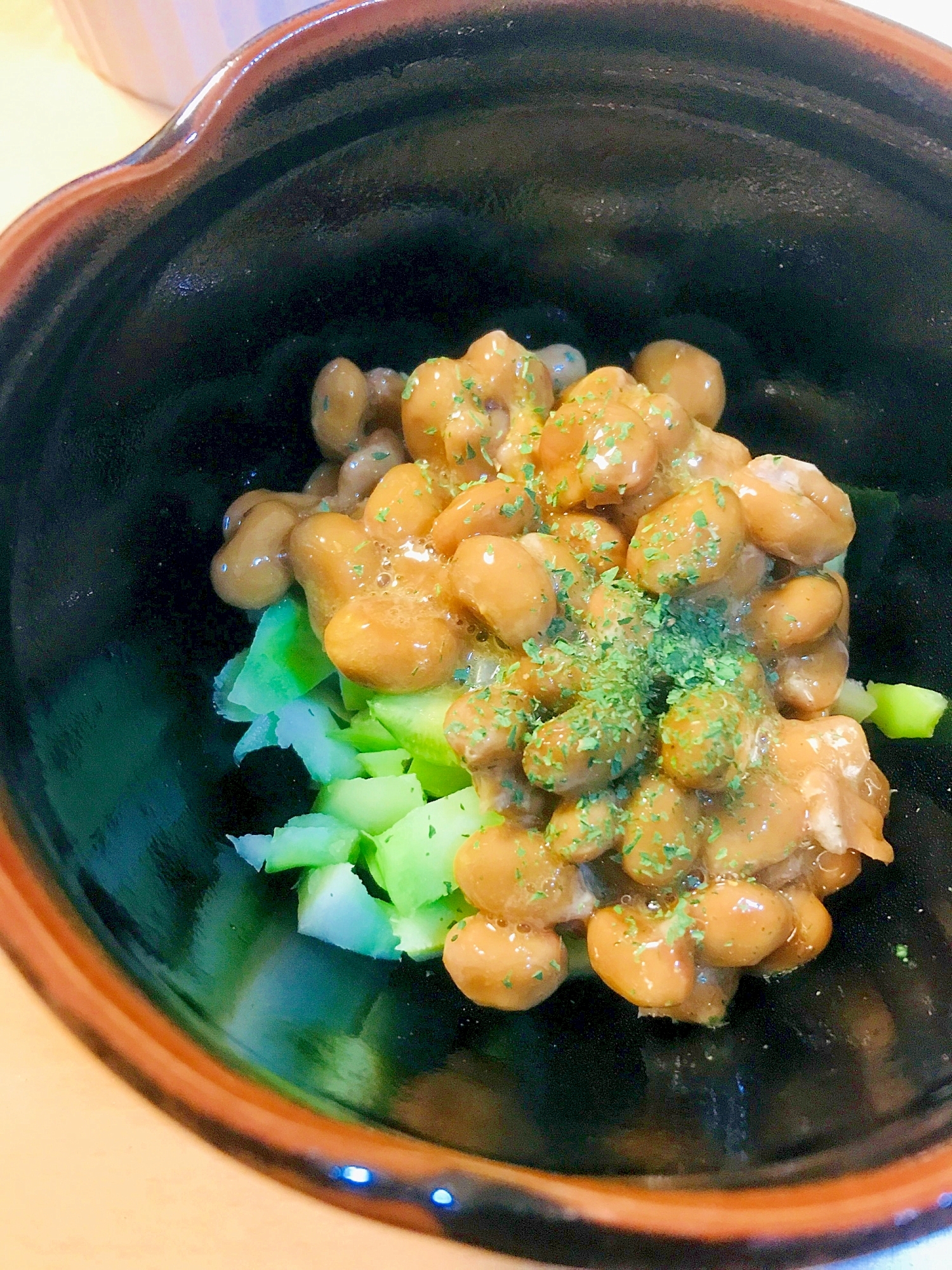 今日の納豆●ブロッコリーの茎サラダ添え