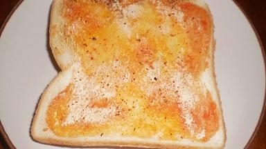 梅ジャム黄な粉七味トースト