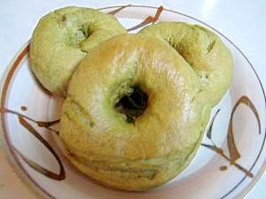 粉末緑茶ときなこを使って、緑茶ベーグル