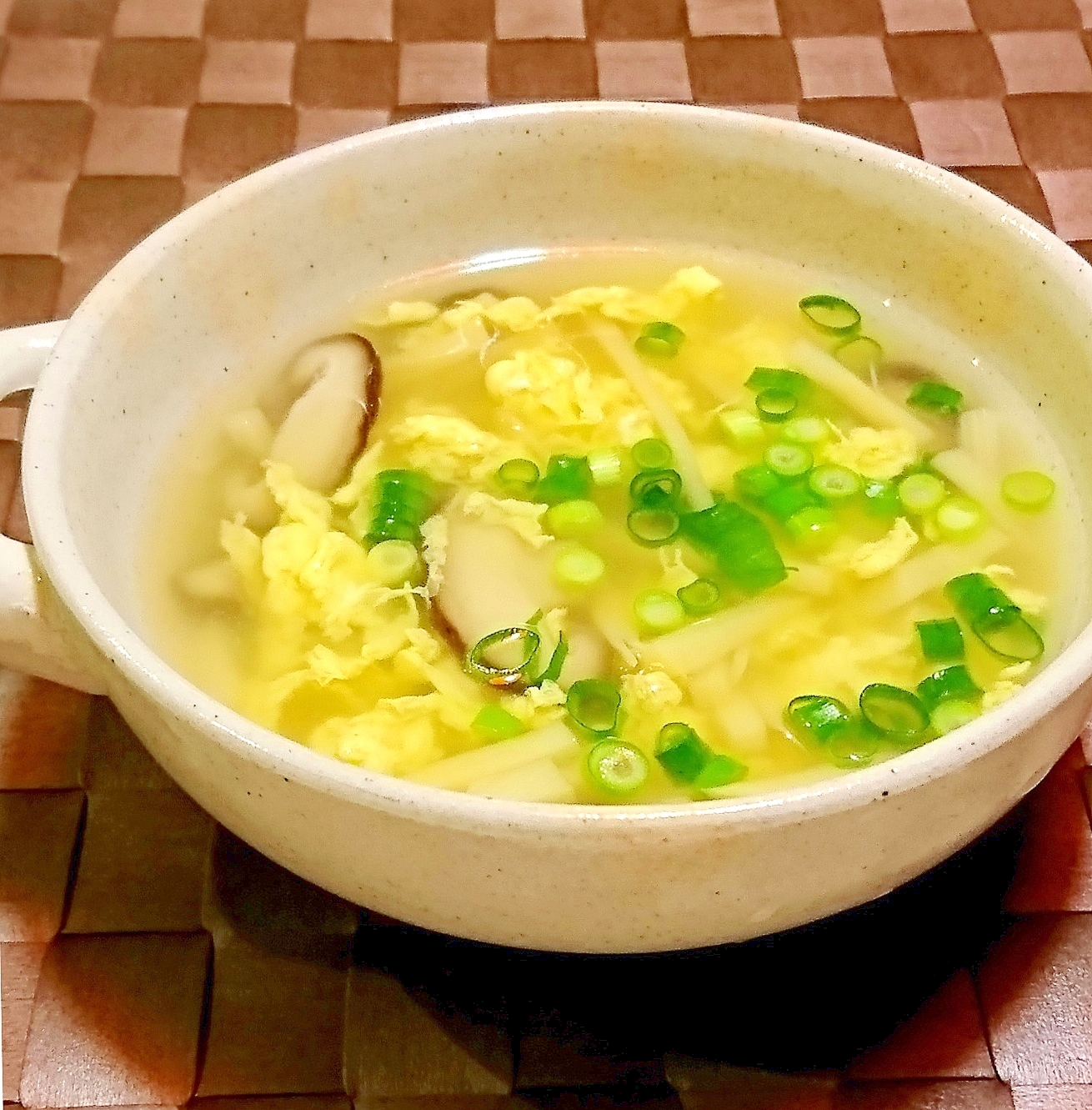 たけのこと椎茸の玉子スープ