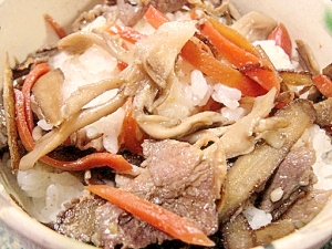 めっちゃ美味しい 舞茸と牛蒡と豚肉の混ぜご飯 レシピ 作り方 By すいかサマ 楽天レシピ