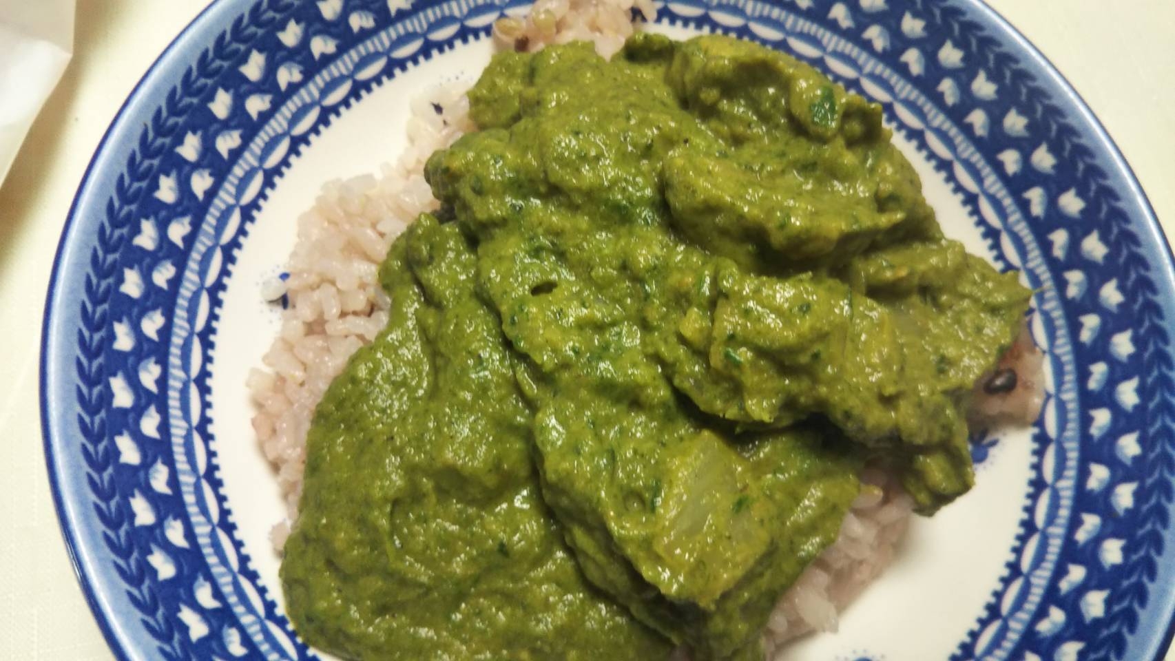 ほうれん草と玉ねぎトマトのスパイスペースト