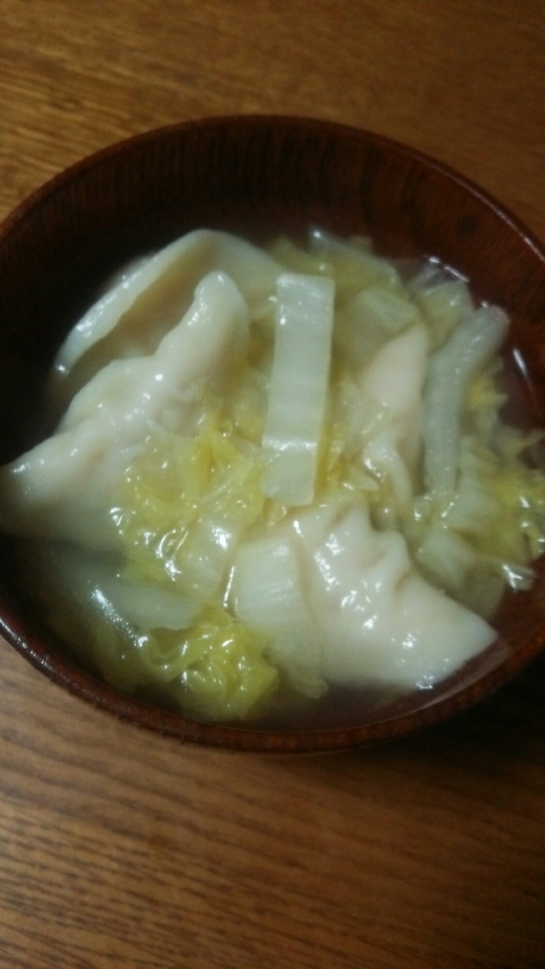 水餃子と白菜のスープ