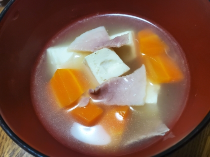 コンソメ豆腐スープ