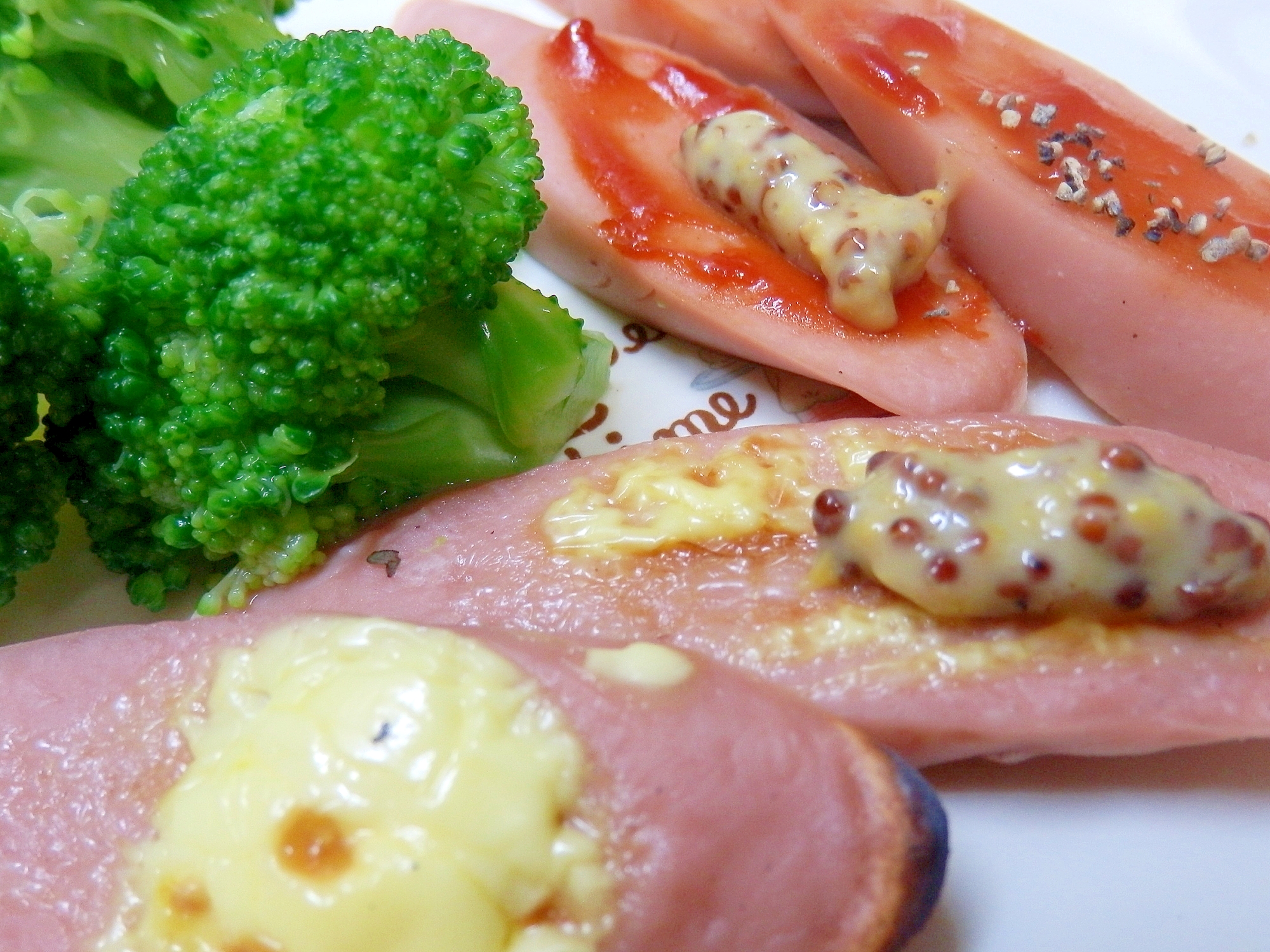 きれいに剥いて おかずになる簡単魚肉ソーセージ焼き レシピ 作り方 By 夏はぜ 楽天レシピ きれいに剥いて おかずになる簡単魚肉ソーセージ焼き レシピ 作り方 By 夏はぜ 楽天レシピ