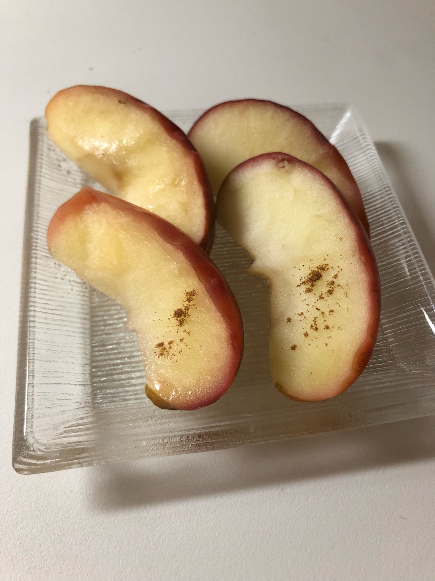 おやつにピッタリ♪焼きリンゴ