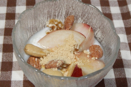 yukkiy8さんハイサイ♪
福島県産の甘い白桃で作りました。
朝食にぴったりでとても美味しかったです♪
ご馳走様でした。
来月も宜しくお願いします。