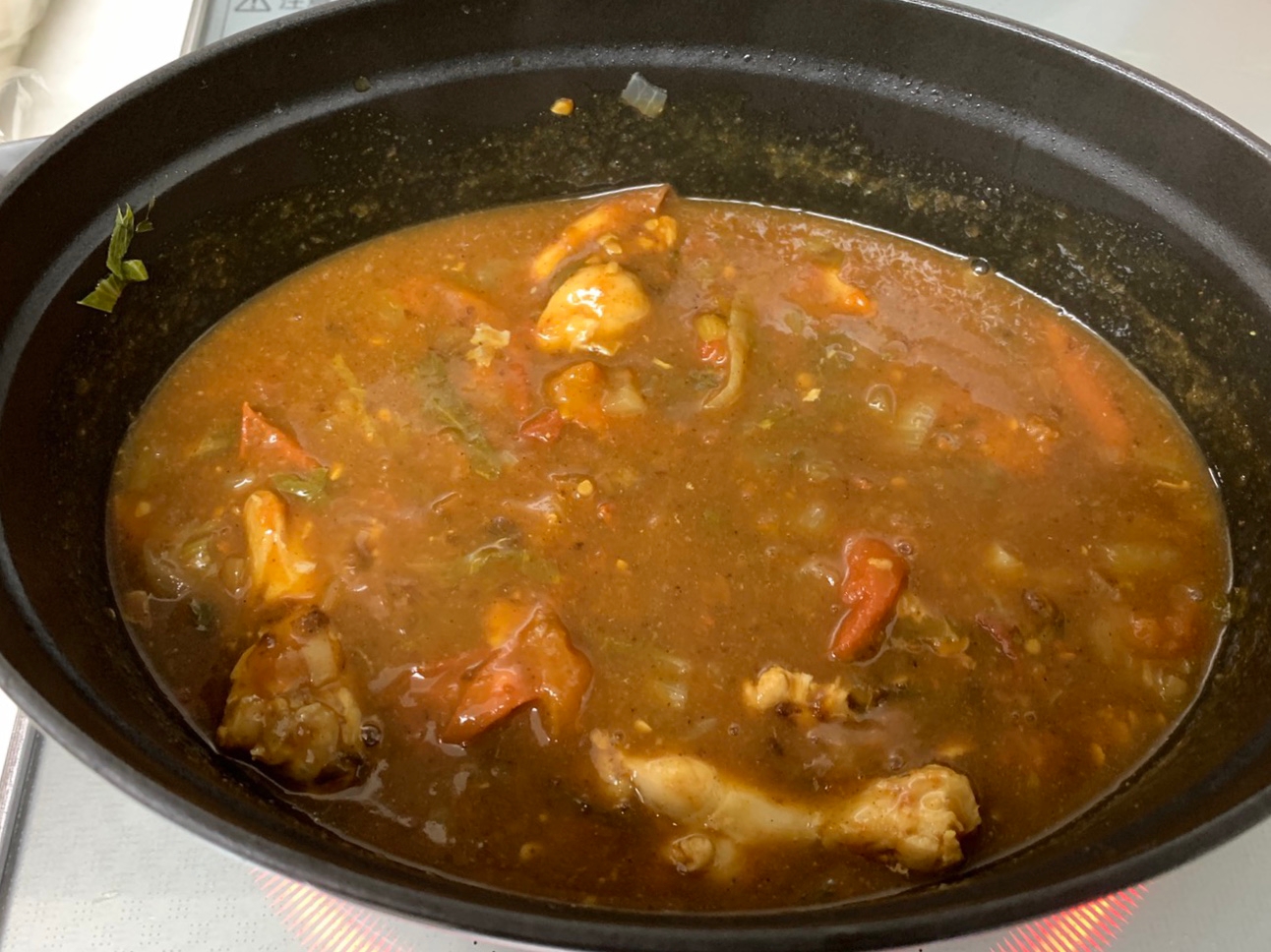 ストウブで、無水チキンカレー！