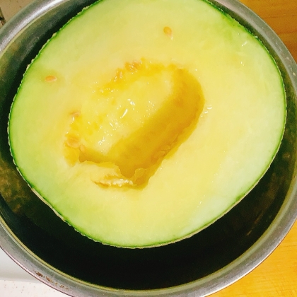 捨てたらモッタイナイ★本当に美味しいメロンの食べ方