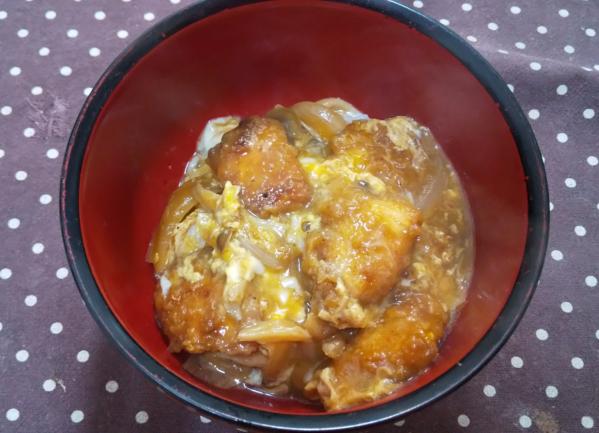 ナゲットの卵とじ丼