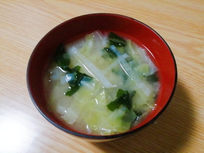 野菜たっぷりのお味噌汁美味しかったです(*^-^*)
ご馳走様でした♪