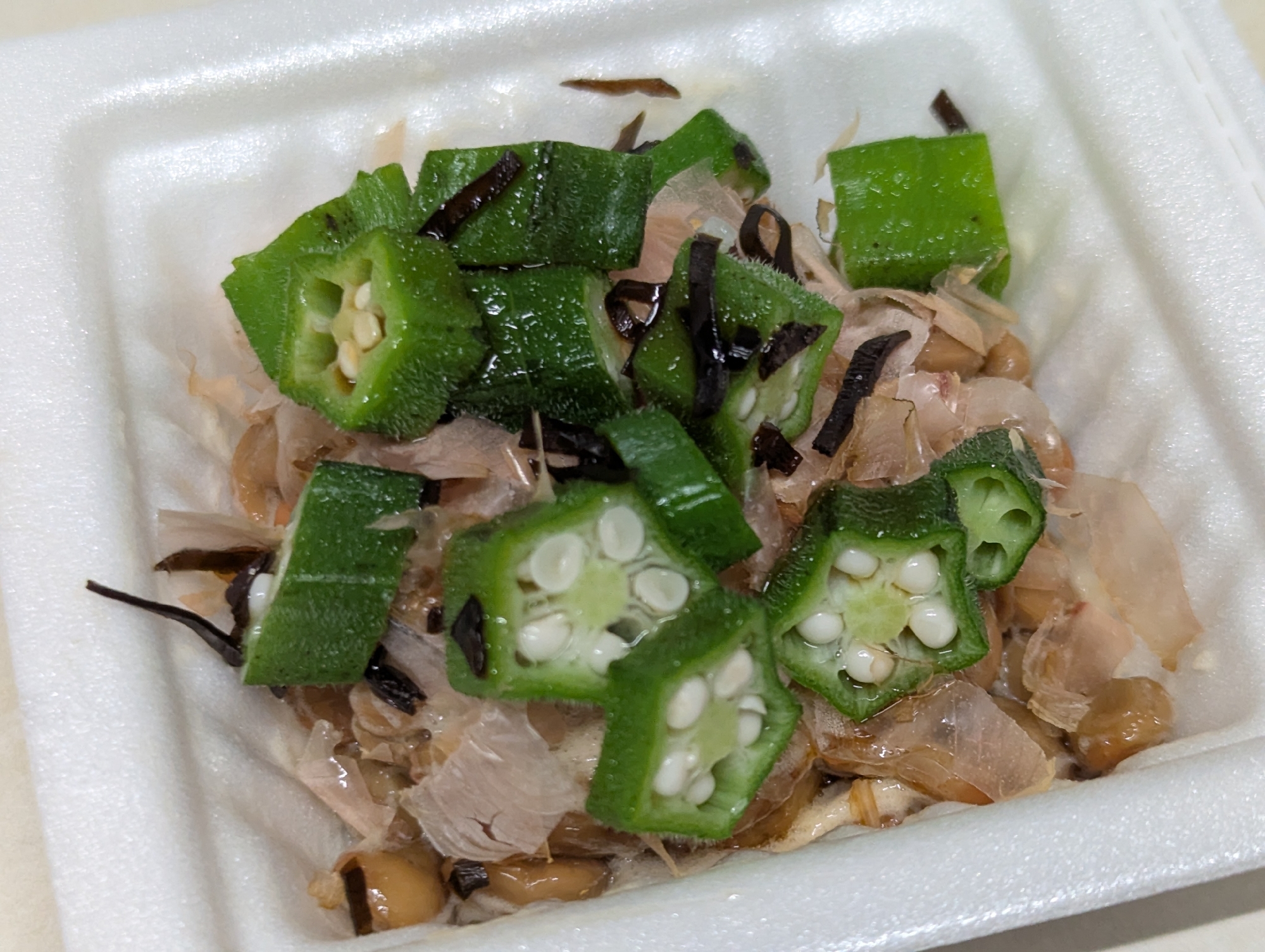 オクラと塩昆布のおかか納豆