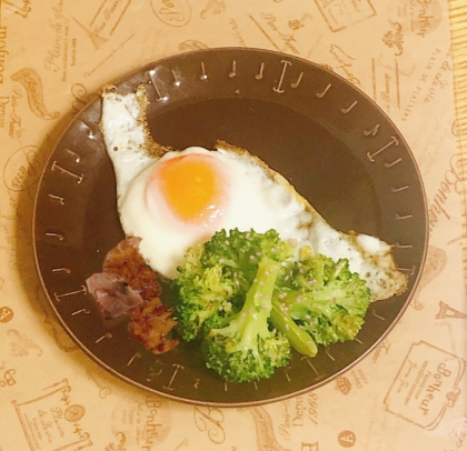 キンプリンさん♪ﾉᐢ•͈ ᎑•͈ᐢﾉ
薄切り牛肉ですがレモンやにんにく醤油だれが絡んでとても美味しかったです‎♪ْ
素敵なレシピありがとうございます♡