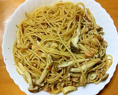 ツナとしめじとエリンギの和風パスタ