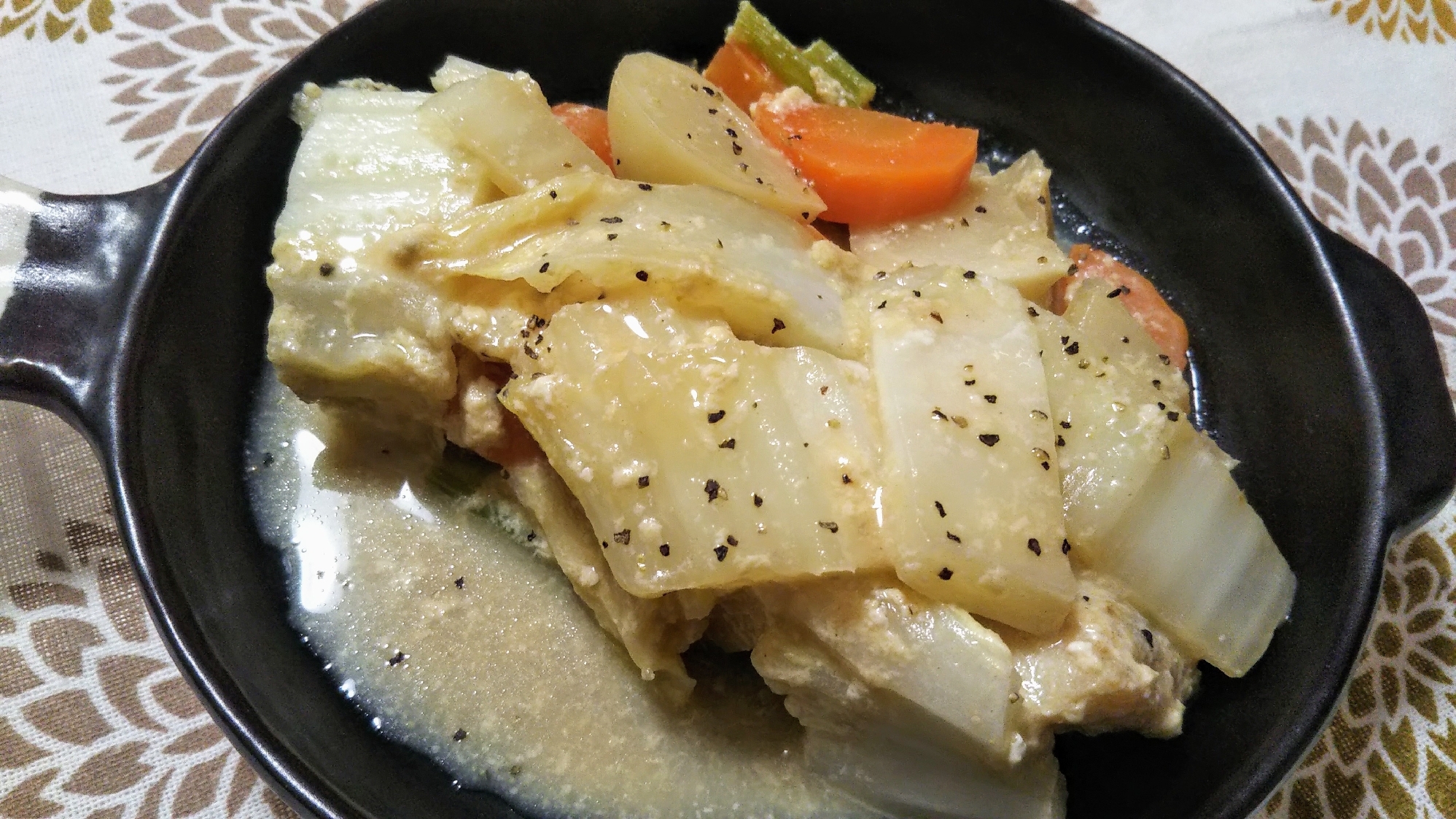 鱈と白菜の味噌豆乳煮