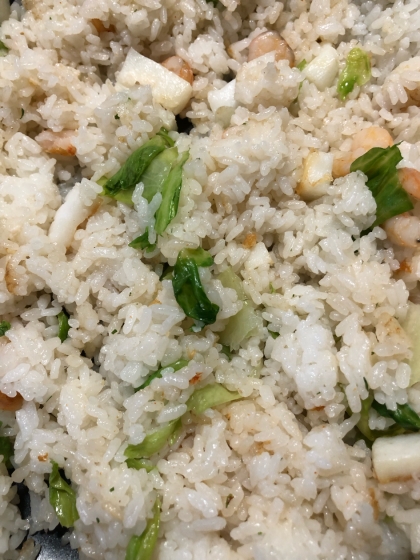 炊飯器にお任せ♡シーフードミックスのカレーピラフ