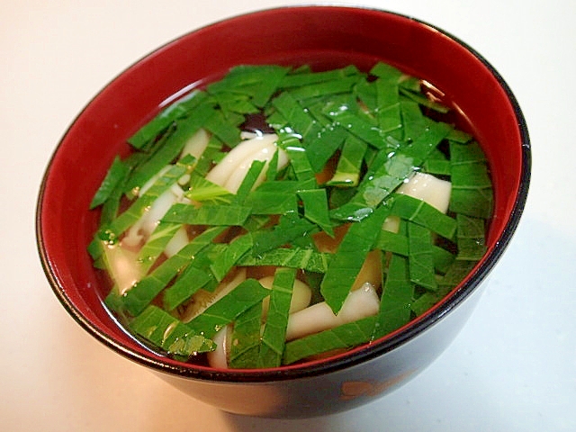 ブナピーと小松菜と豆腐のお吸い物