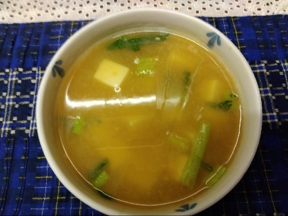豆腐と野菜のお味噌汁
