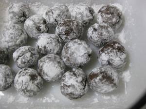 フードプロセッサーで☆ココアスノーボール レシピ・作り方 by カイ1号