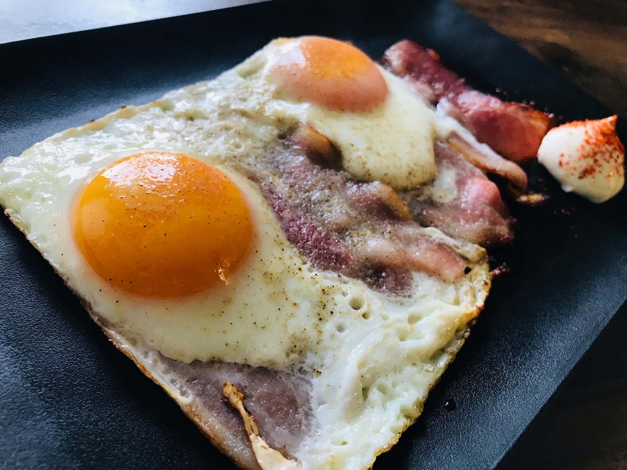 絶妙な半熟さ♡昔懐かし♪こんがり目玉焼きの焼き方！