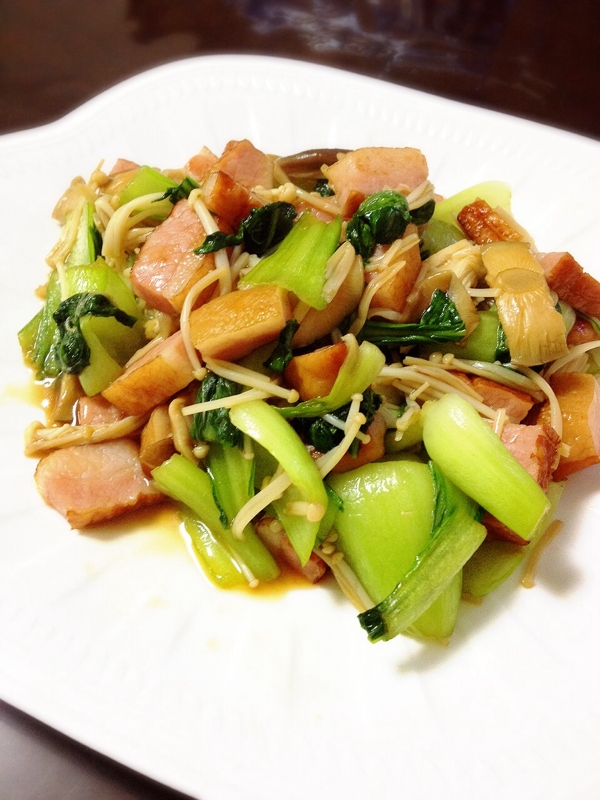 簡単すぎる 青梗菜とベーコンのオイスター炒め レシピ 作り方 By たまごたまご2525 楽天レシピ