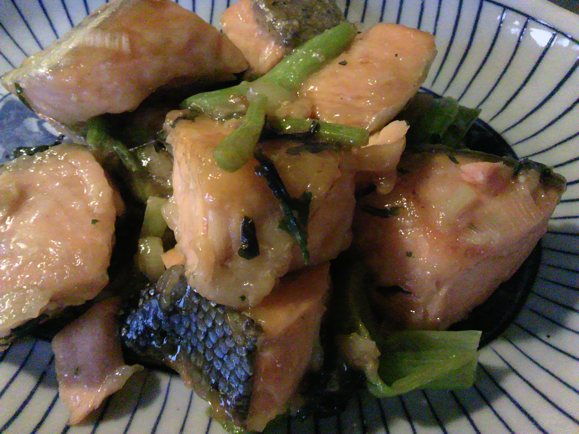 鮭と小松菜のオイスターソース炒め