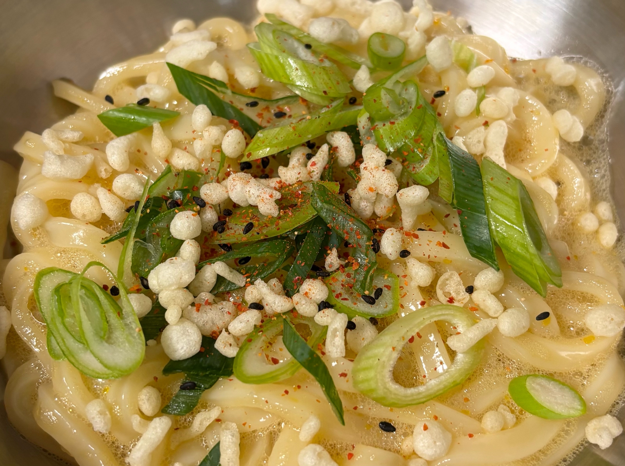超簡単！冷凍うどんで釜玉うどん♪