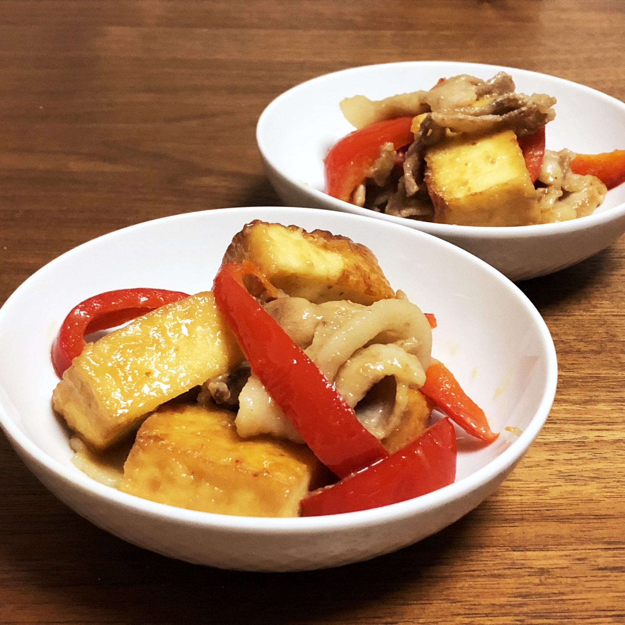 豚肉、厚揚げ、パプリカのしっかり味の味噌炒め