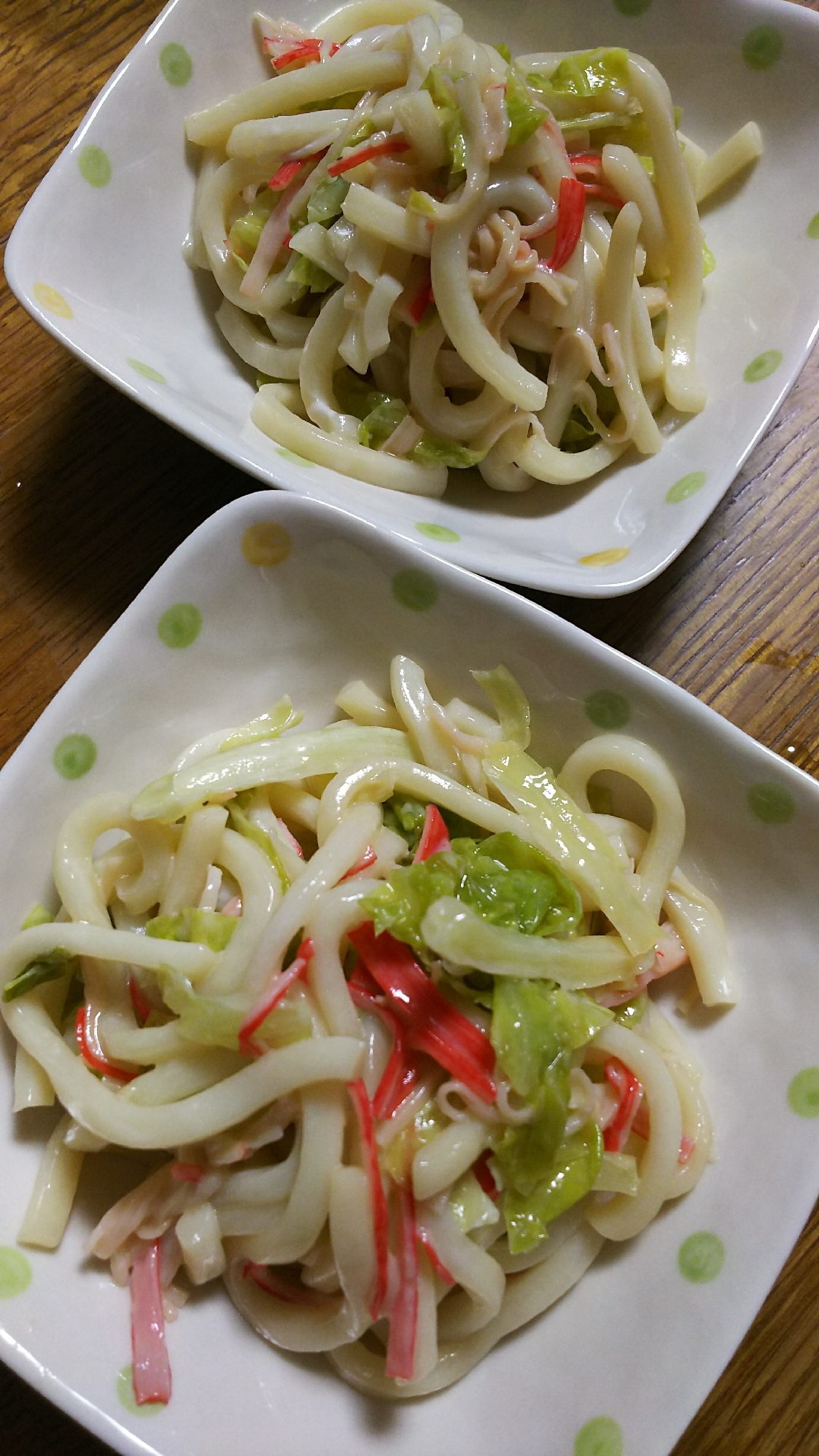 カニカマとキャベツのうどんサラダ