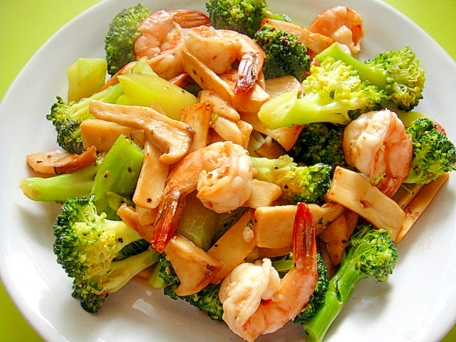 ブロッコリーと海老エリンギの中華炒め レシピ 作り方 By Mint74 楽天レシピ