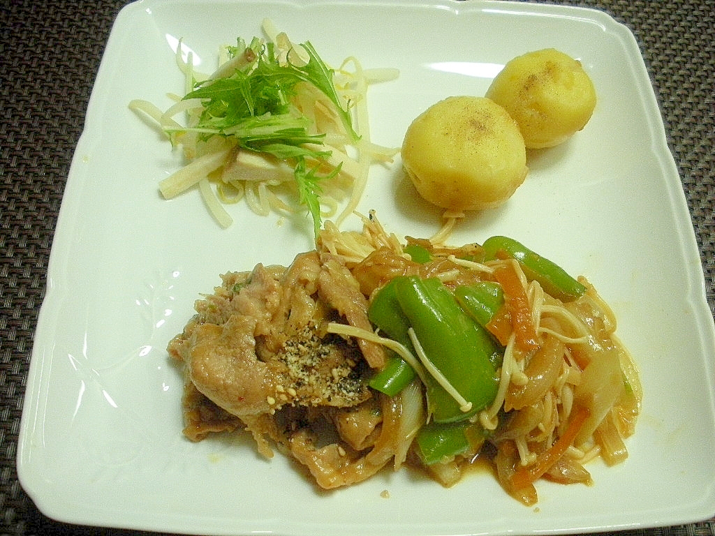 プルコギ風焼き肉とサラダと粉ふき芋のワンプレート♪