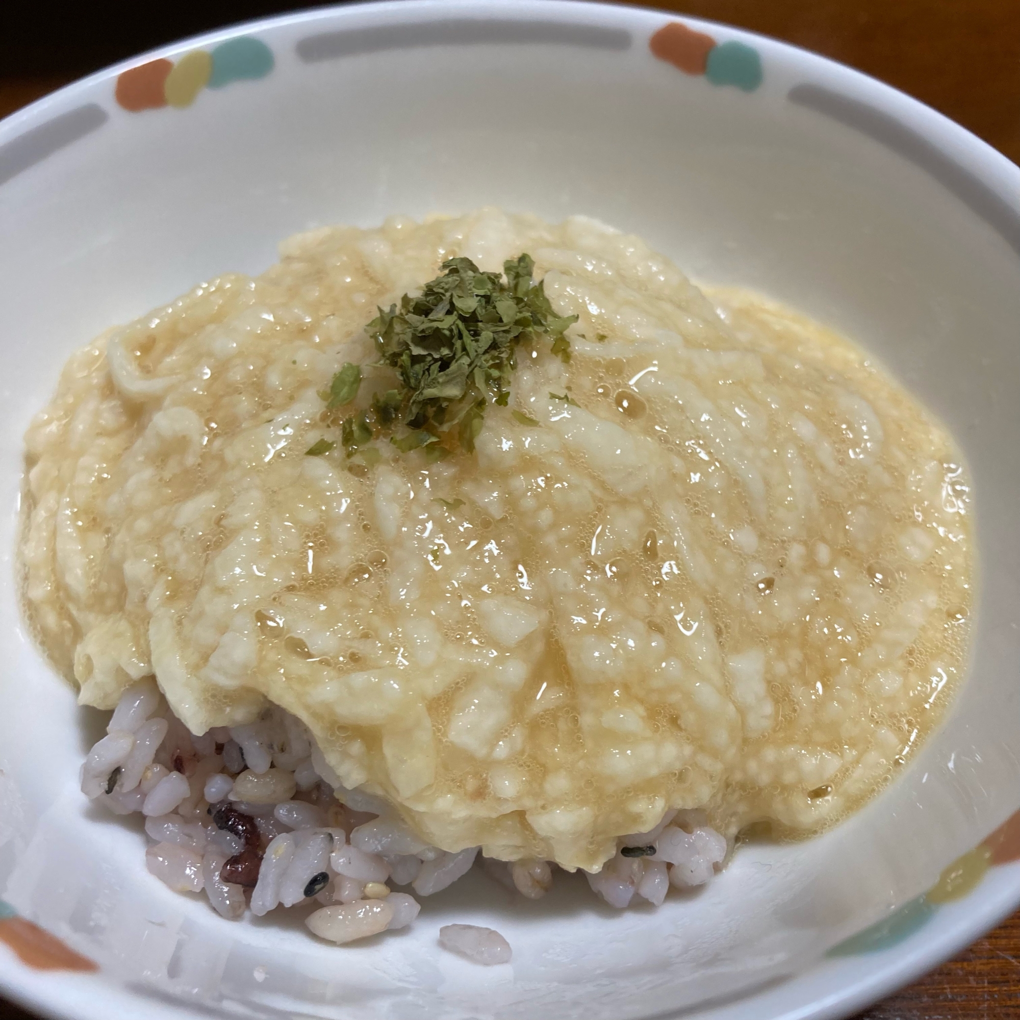 調理器具。すり下ろし器で《とろろ芋と雑穀ご飯》