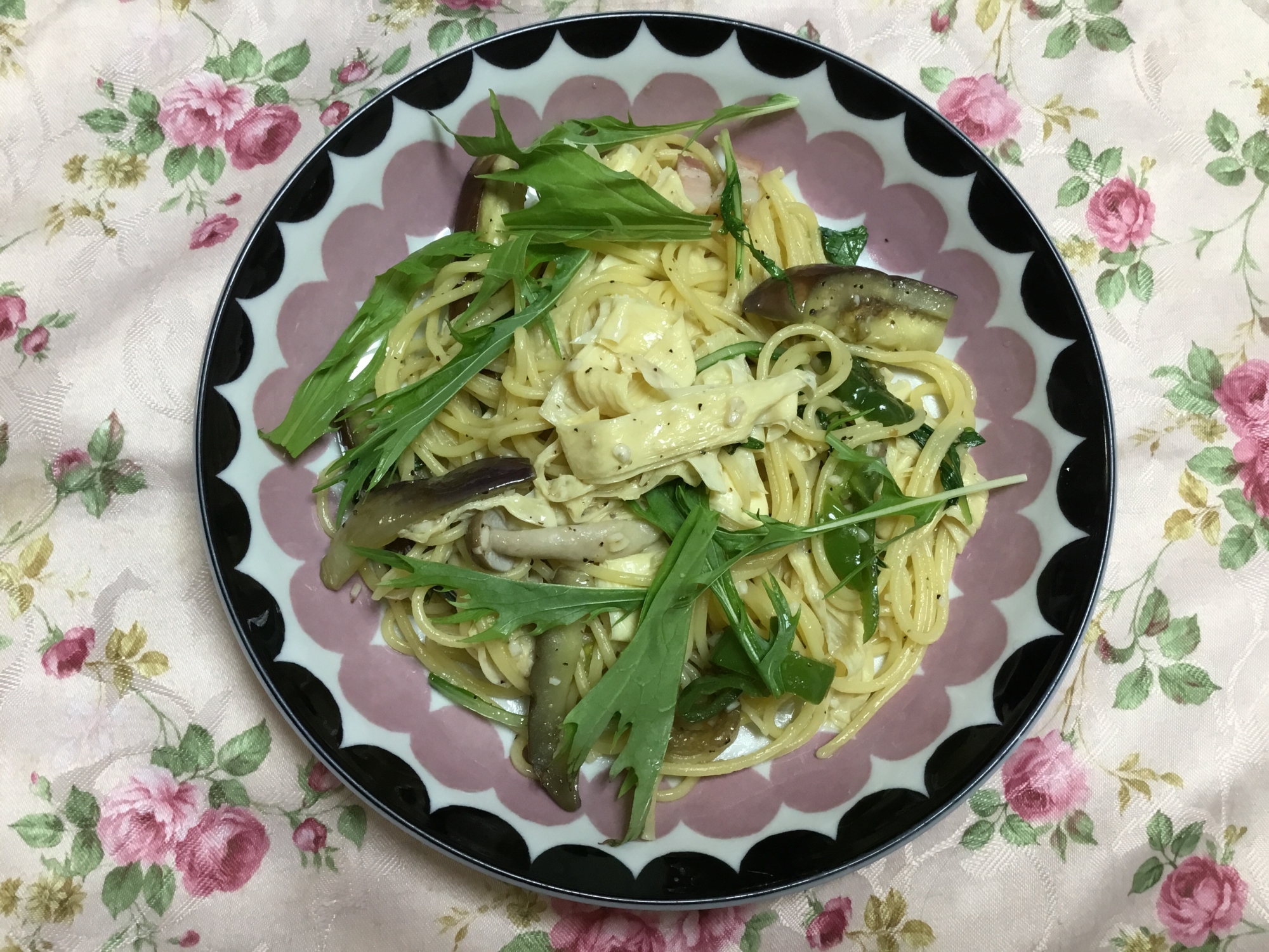 湯葉と水菜のペペロンチーノパスタ