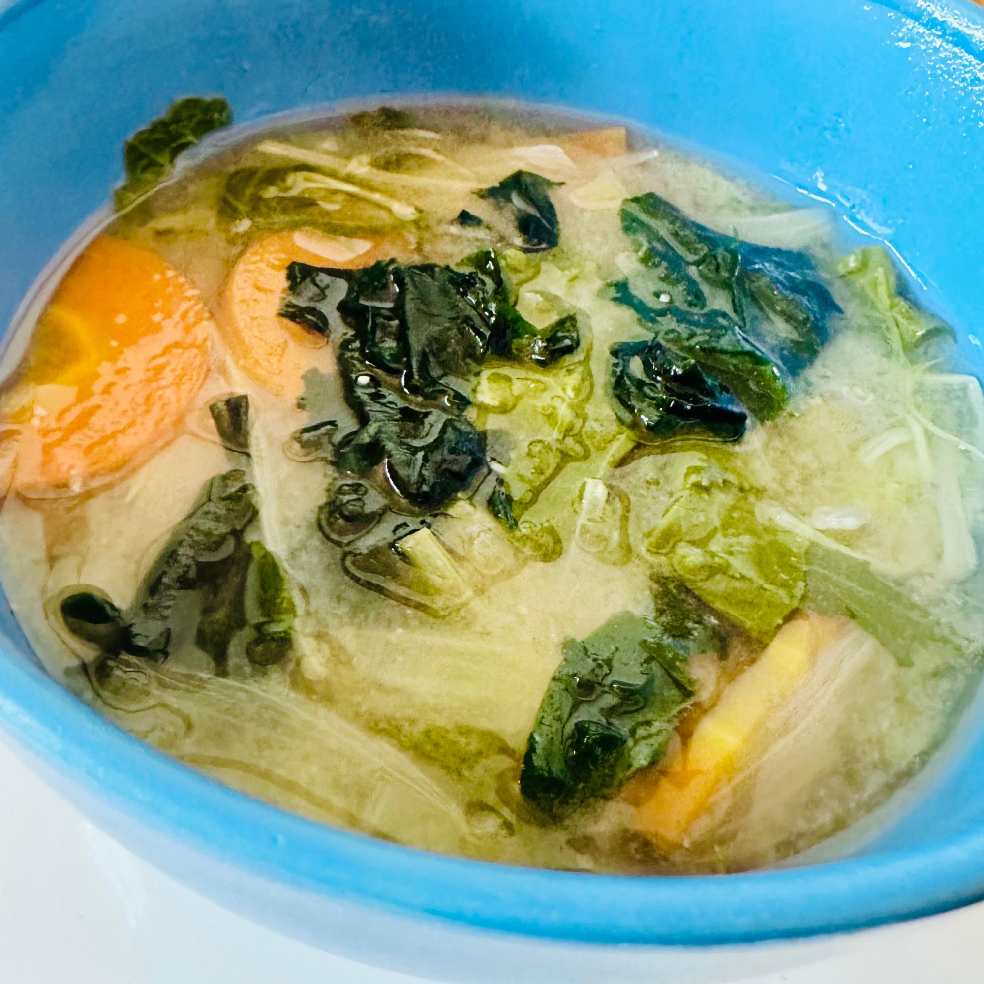 水菜とわかめの味噌汁⋆*✾
