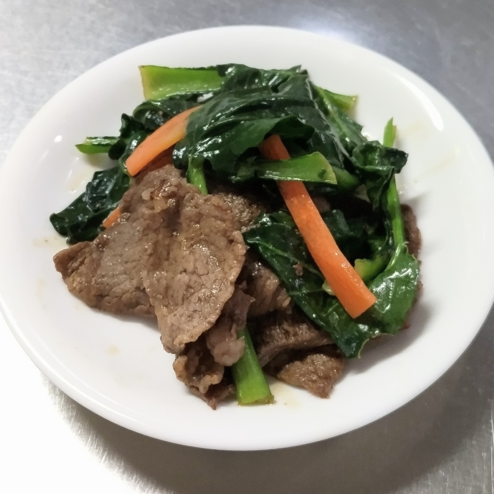 牛肉と小松菜のオイスターソース炒め