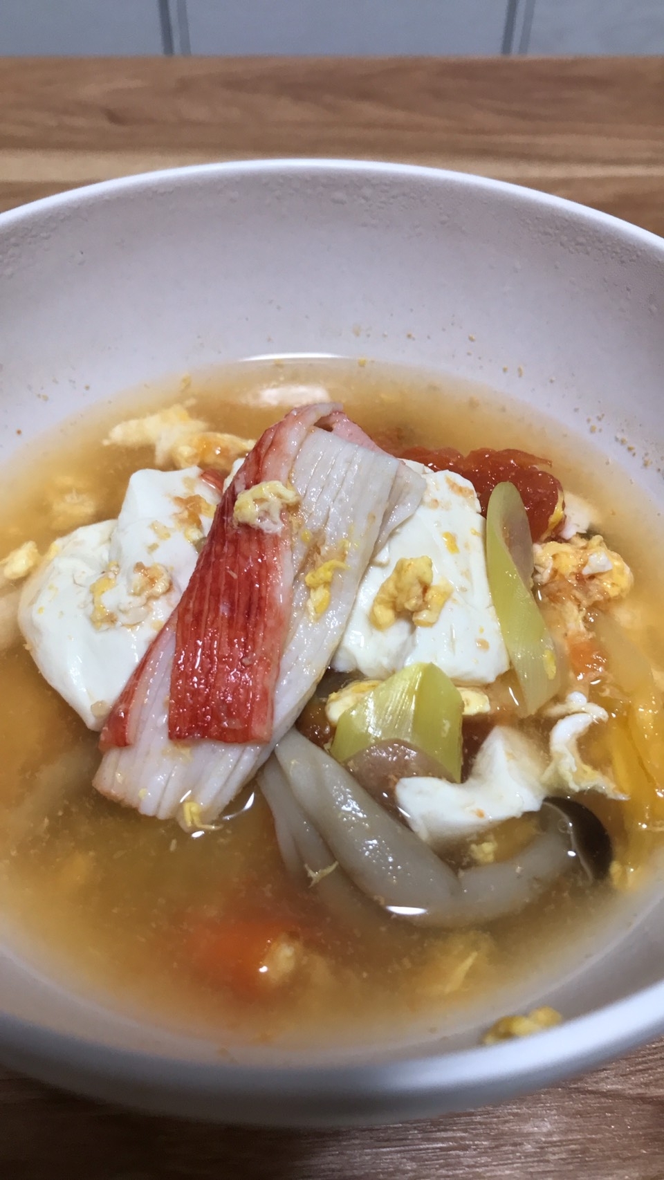 カニカマと豆腐のコンソメスープ