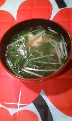 たっぷり水菜とお豆腐のお吸い物