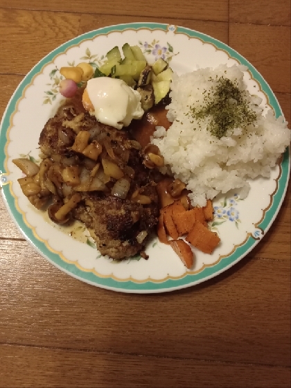 お弁当に❤焼肉のタレだけで❤合い挽き肉ハンバーグ♪