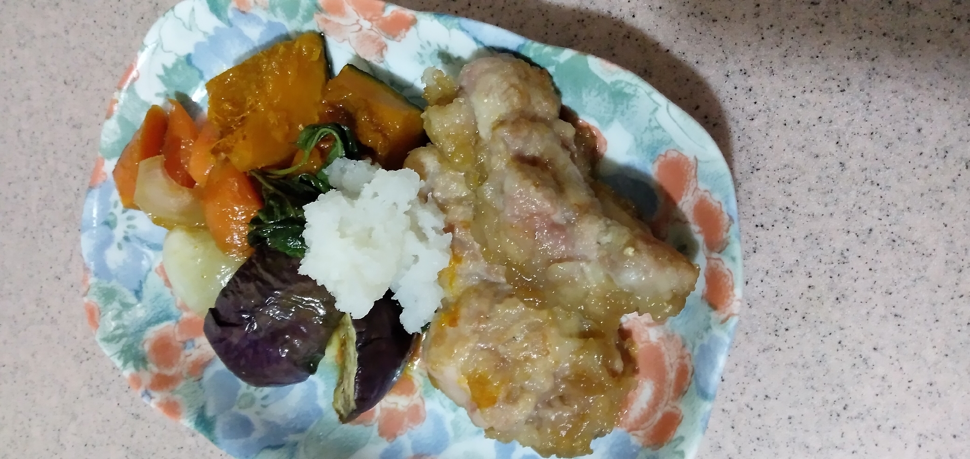 鶏肉とかぼちゃ等の野菜煮