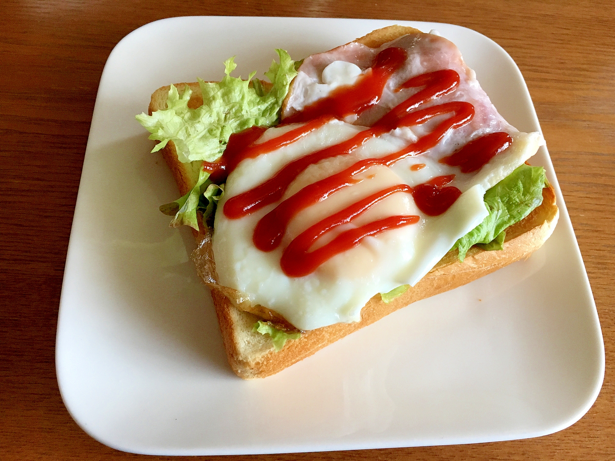 朝食に♪ハムエッグトースト