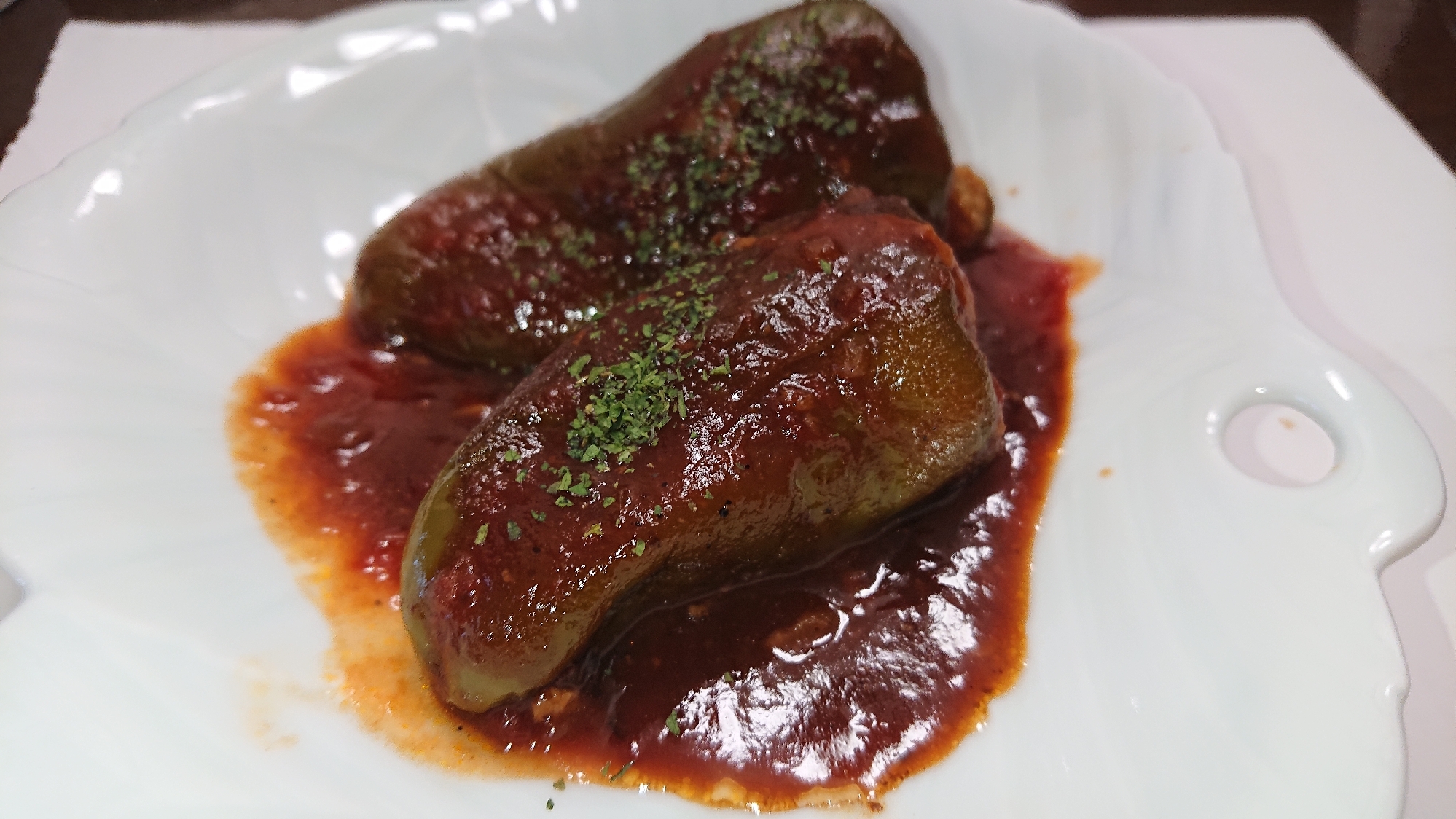 ピーマンの肉詰め(赤ワイン風味)