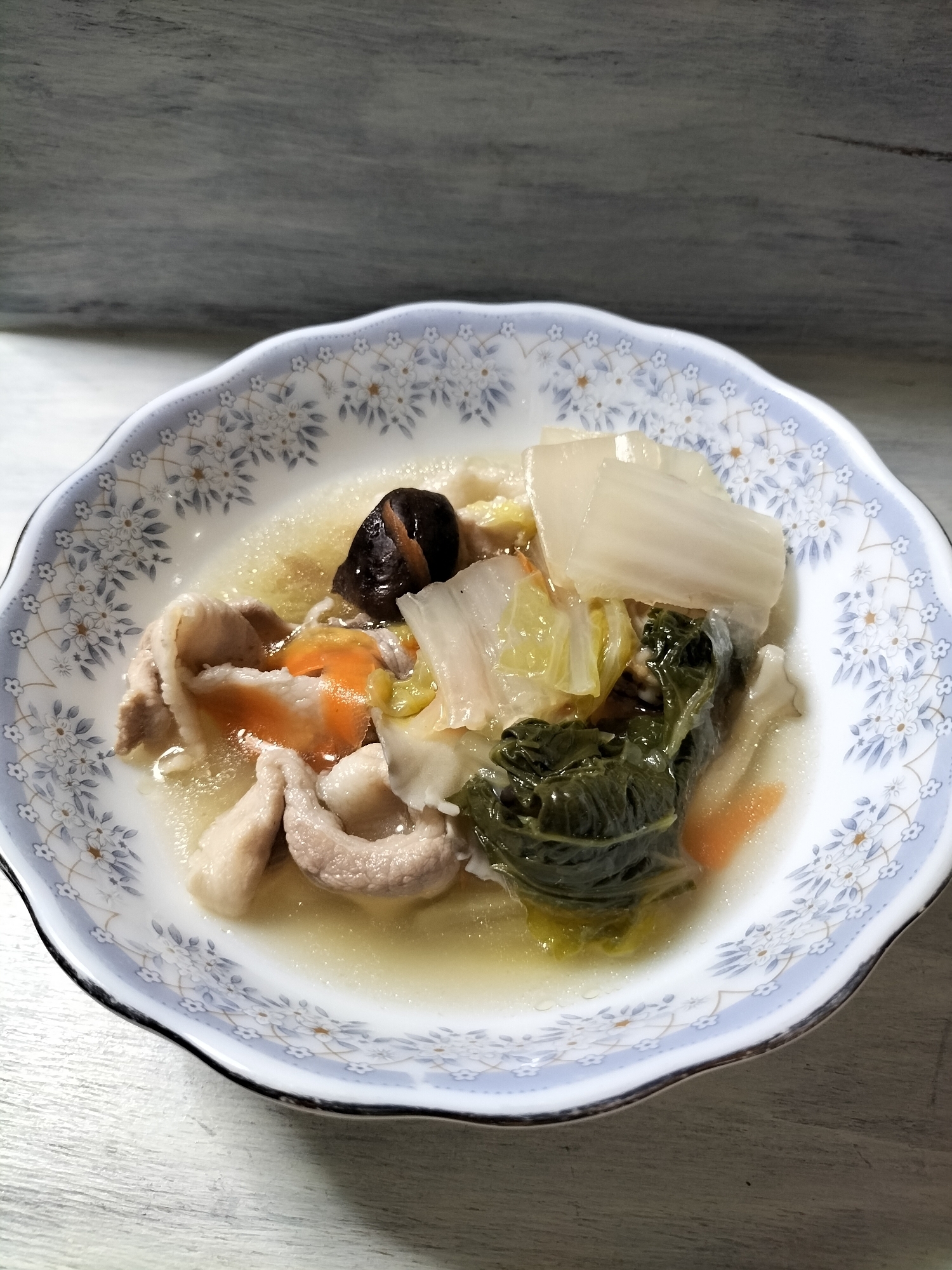 白菜と豚肉のおろし大根スープ