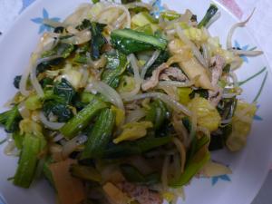 野菜いっぱい小松菜の中華風炒めもの