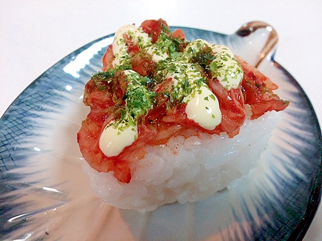 マヨで　白菜キムチと青のりの焼おにぎり