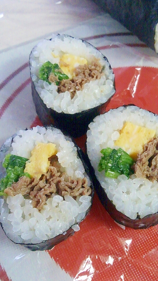牛肉と卵の巻き寿司
