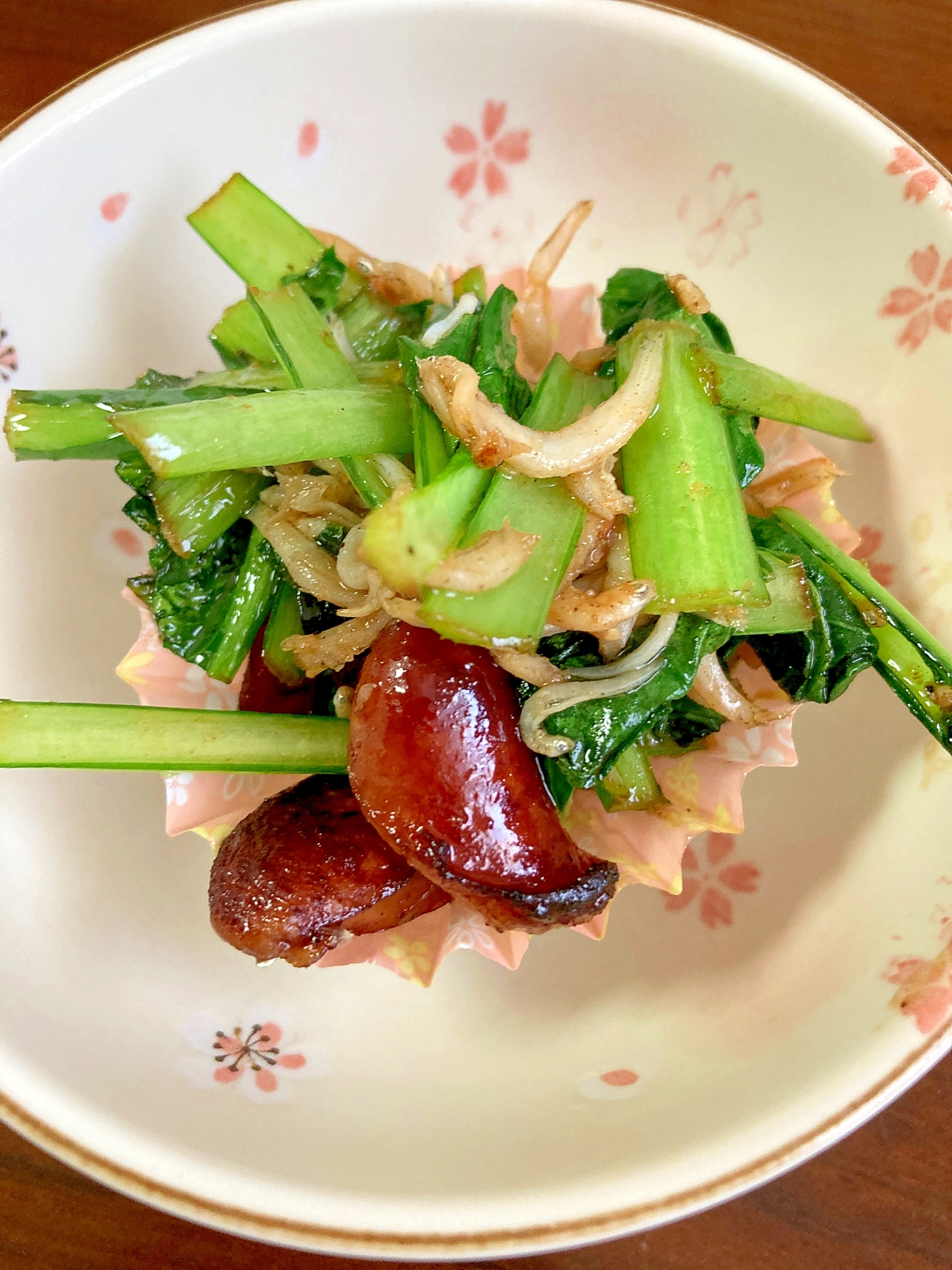 ウィンナー、小松菜、しらすの炒め物