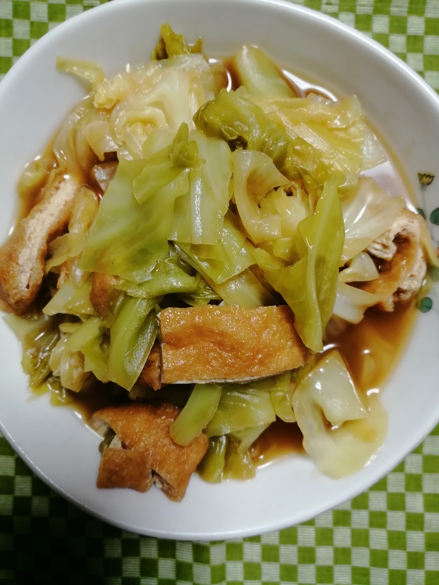 キャベツと油揚げの煮物