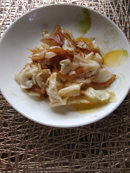 キャベツと玉ねぎのオイスター炒め